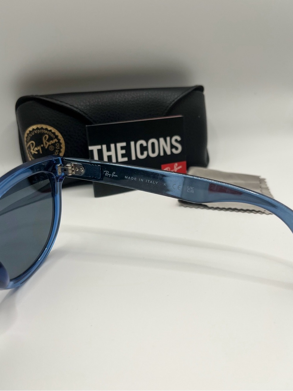 Ray-Ban Wayfarer Reverse R0502S Sunglasses - Picture 6 of 7